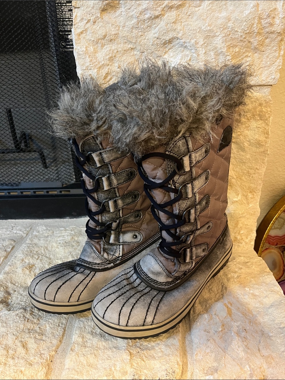 Sorel Gray Quilted Faux-Fur Lace-Up Winter Boots